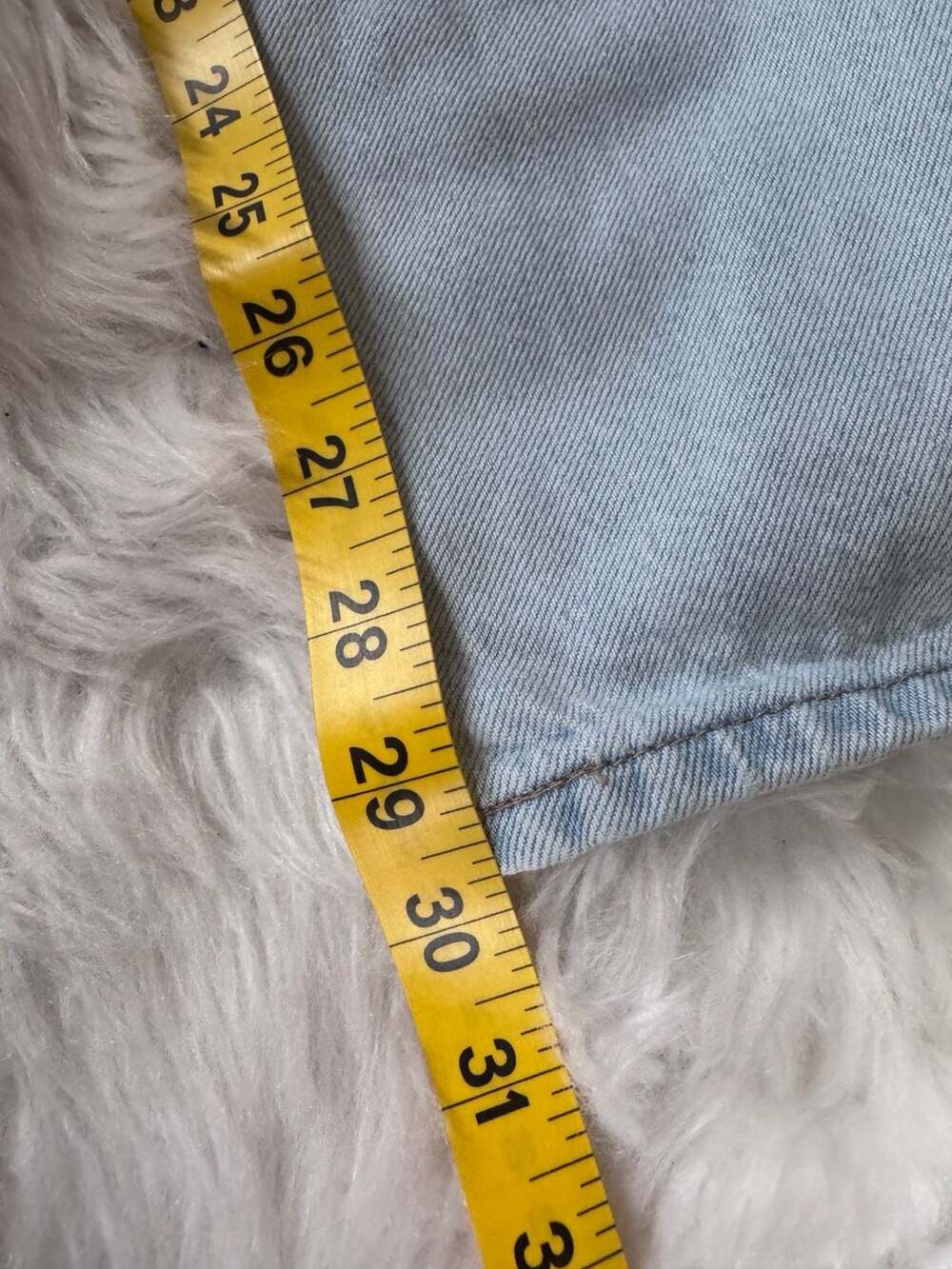 Levi's Size 28 Baggy Dad Jean w/ Leather Patch - Picture 9 of 11